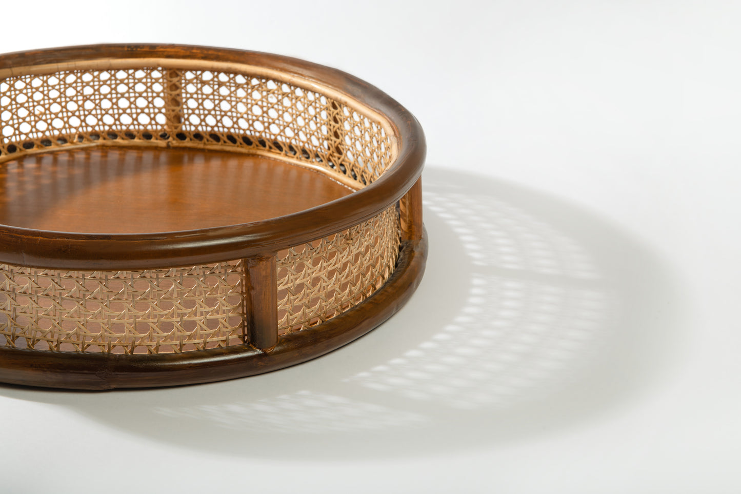 Wicker tray