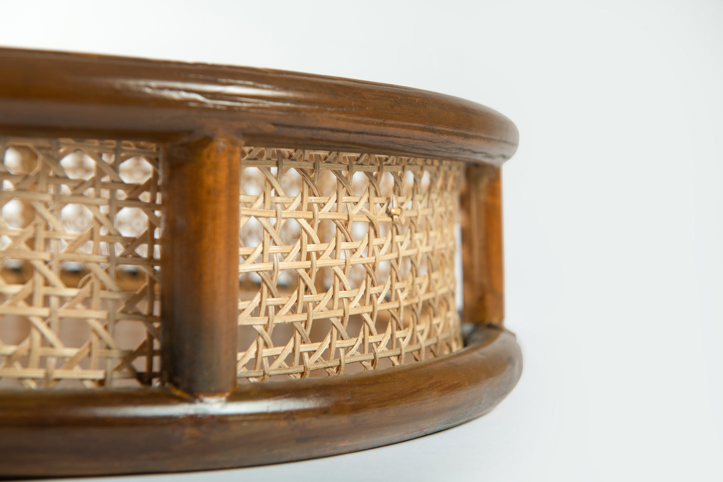 Wicker tray