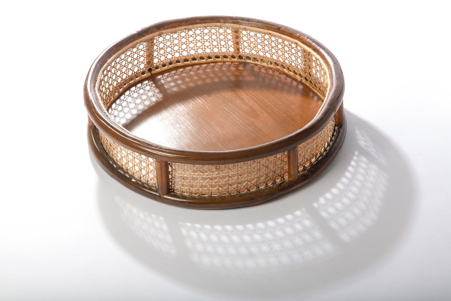 Wicker tray